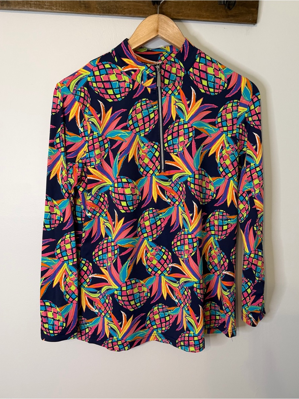Lulu-B Women’s Small Pineapple Print Quarter Zip Pullover Multicolor Tropical